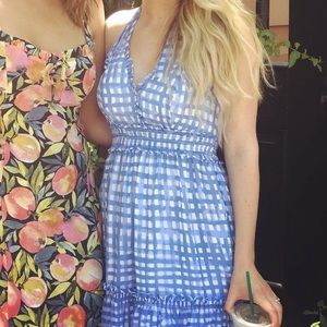 Gorgeous Lilly Pulitzer halter dress in gingham white and blue